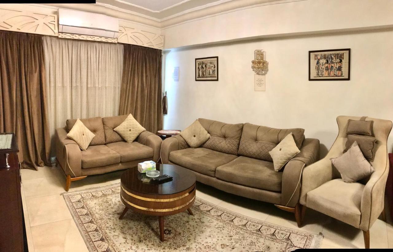 Gleem Luxury Apartment *